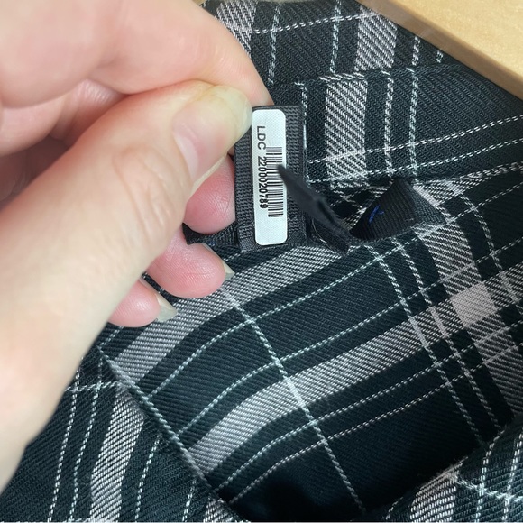 PAIGE Soft Lightweight Button Front Black Gray Plaid Flannel Shirt - Picture 7 of 8